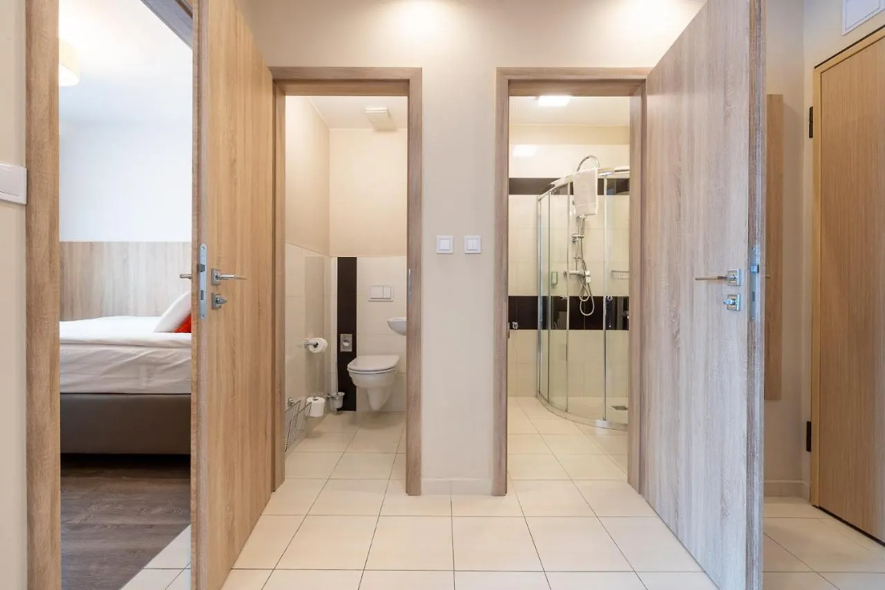Silver Crown Hotel & Residence, Palace Quarter Boedapest 3*,
