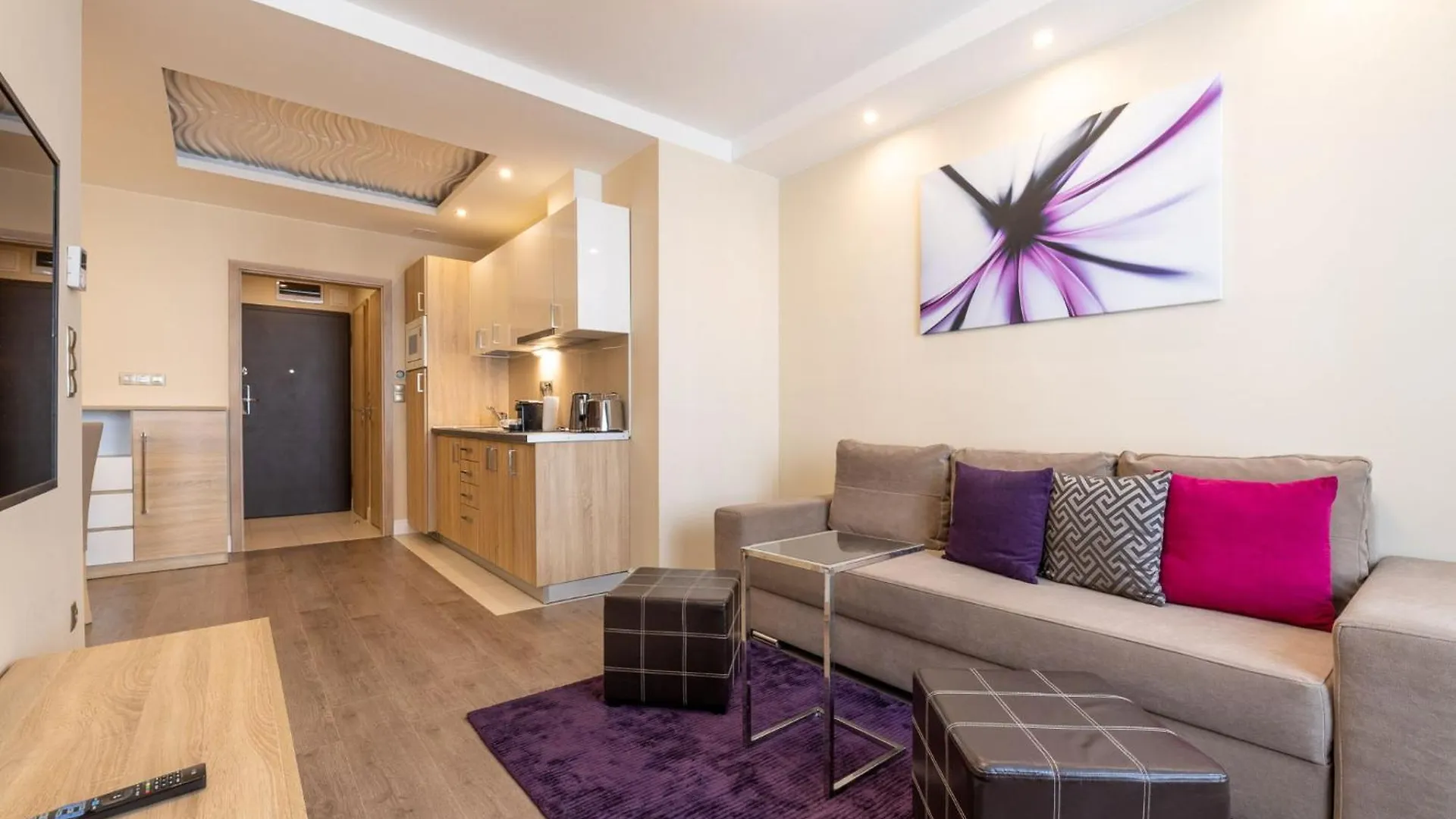 Silver Crown Hotel & Residence, Palace Quarter Boedapest