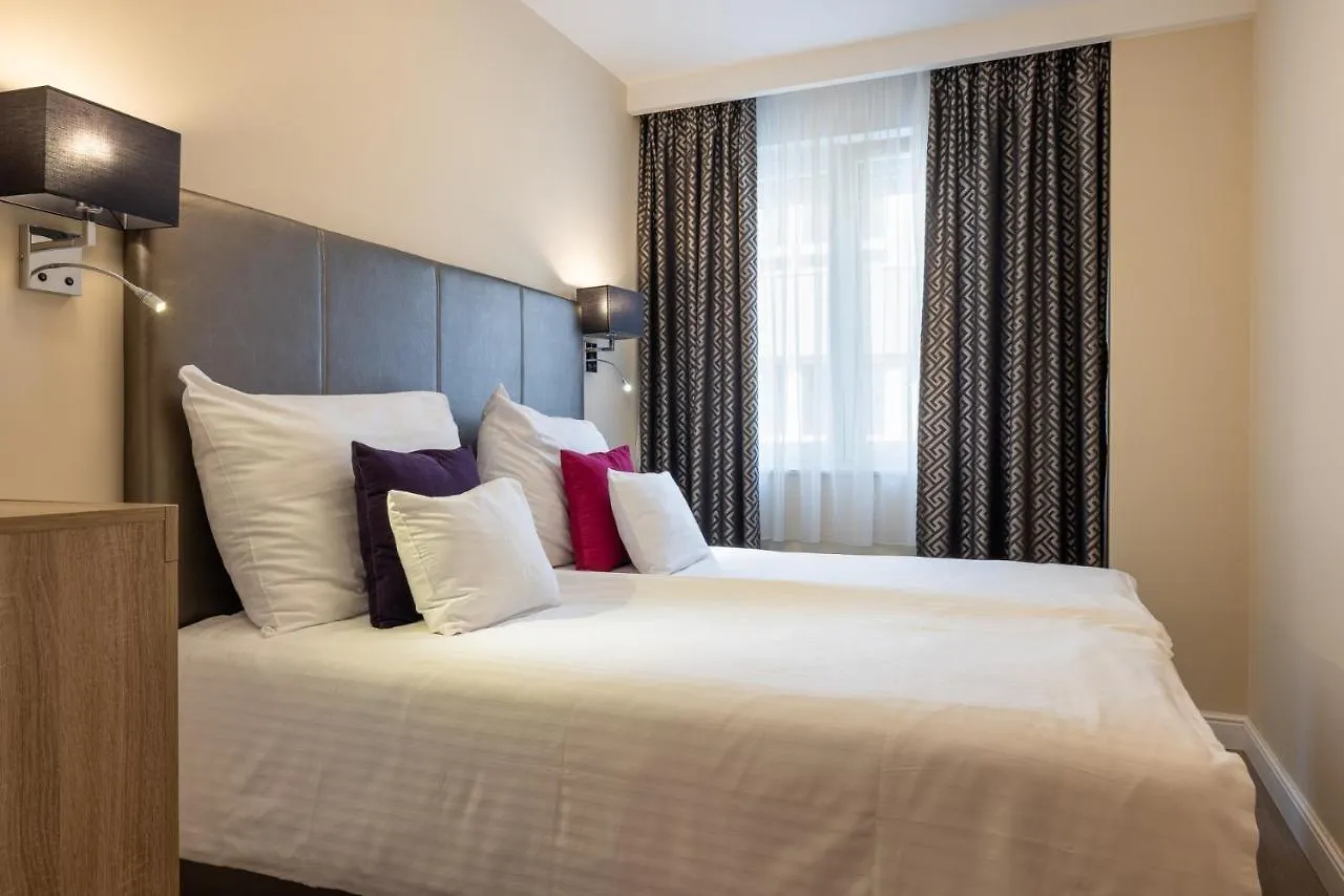 Silver Crown Hotel & Residence, Palace Quarter ブダペスト 3*,