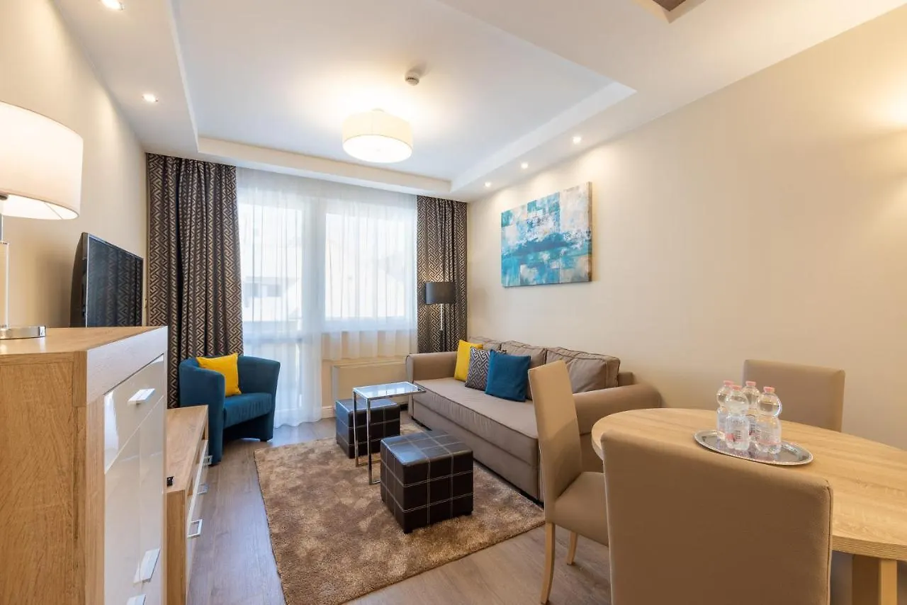 Silver Crown Hotel & Residence, Palace Quarter Budapest 3*,